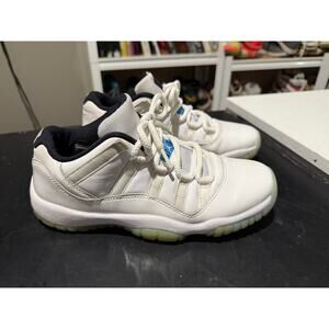 Nike Air Jordan 11 Retro Low GS White Legend Blue Size 7Y/W8.5 - 528896-117